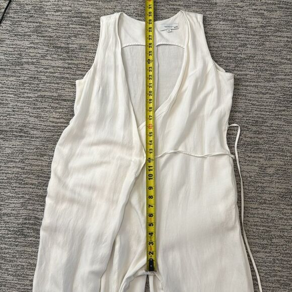 Rosetta Getty Collective | White Apron Linen
Jumpsuit Size 8 - Picture 11 of 16